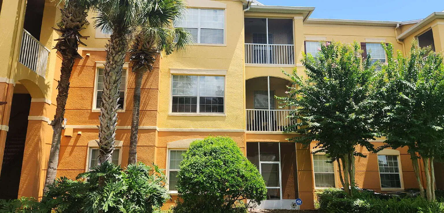3 bed, 2.0 bath, 1408 sqft, $1,675 — Photo 1