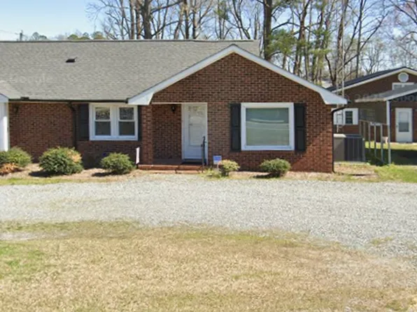 1667 State Highway 96 S, Four Oaks, NC 27524
