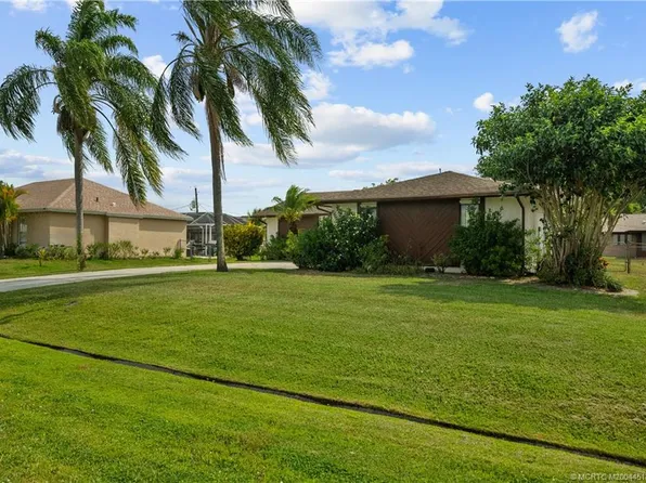 1932 SW Sylvester Ln, Port Saint Lucie, FL 34984