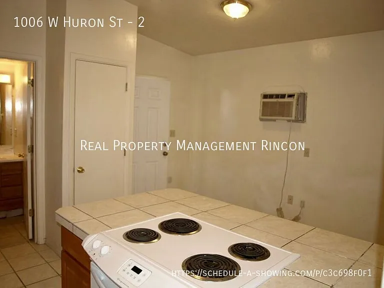 1006 W Huron St #2 — Photo 5