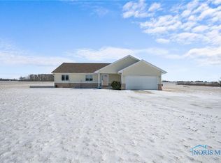 12484 Roundhead Rd, Weston, OH 43569
