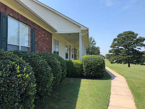 Walkway to front door