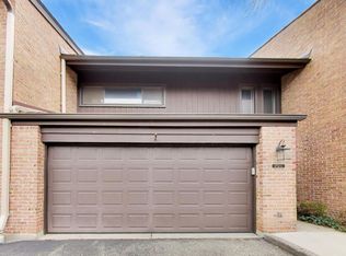 1712 Wildberry Dr UNIT C, Glenview, IL 60025