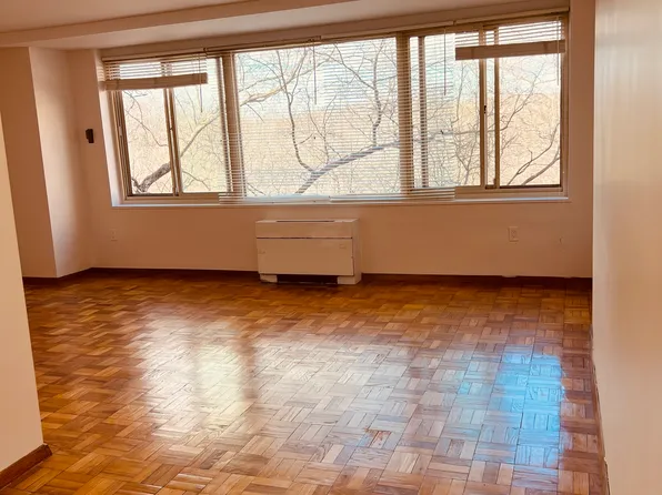 4000 Tunlaw Rd NW, Washington, DC