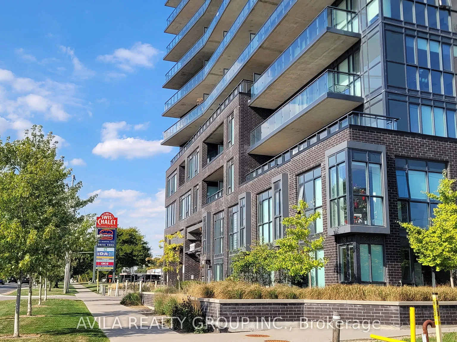 3237 Bayview Ave — Photo 4