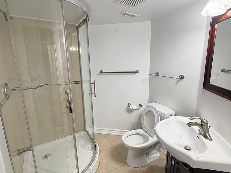30 Marlow Cres — Photo 10