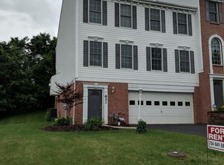 621 Hunting Creek Rd, Canonsburg, PA 15317