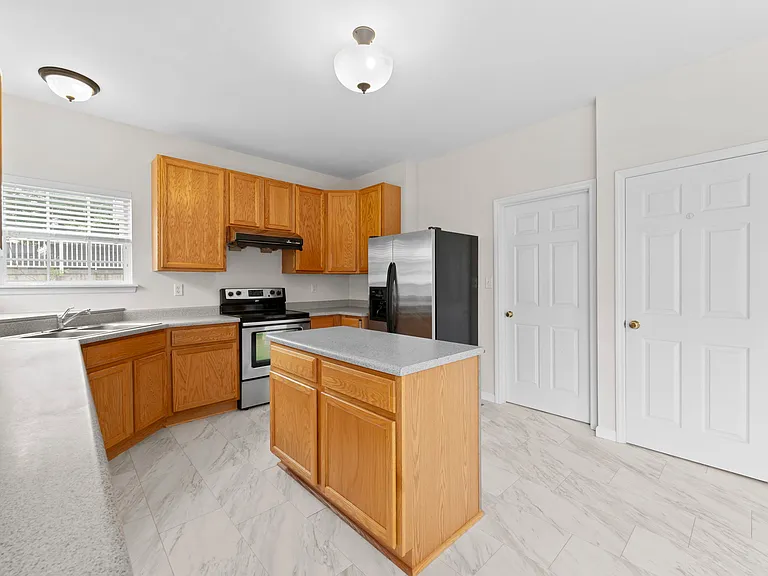 34 Bonhomme Richard Ct — Photo 21