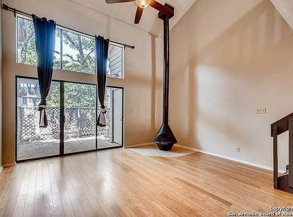 4th image of 11815 Vance Jackson Rd APT 602