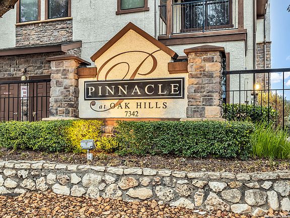 2nd image of 7342 OAK MANOR DR #1103