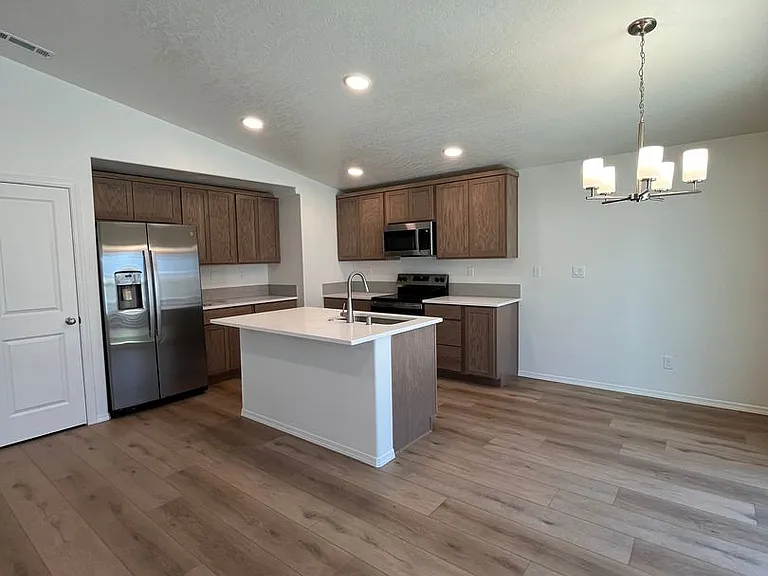 3670 S Penn Pl — Photo 3