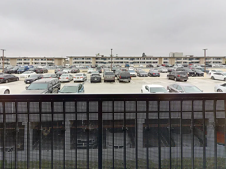 Eight 80 Newport Beach — Photo 173