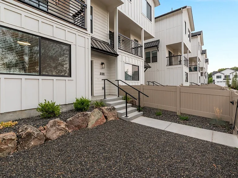 Alpine Landing Townhomes — Photo 15