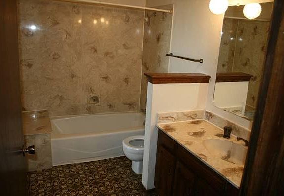 3rd image of 2920 Palo Verde Dr NE