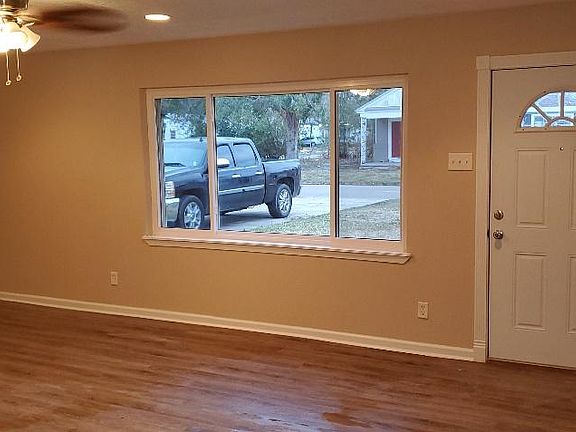 2nd image of 2246 6th St