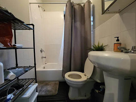 Rented by Lodger Corp | media 8