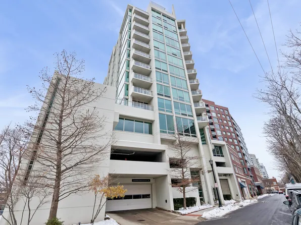 1570 Elmwood Ave Unit 1504, Evanston, IL 60201