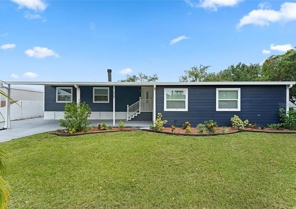 6928 Salinas Dr