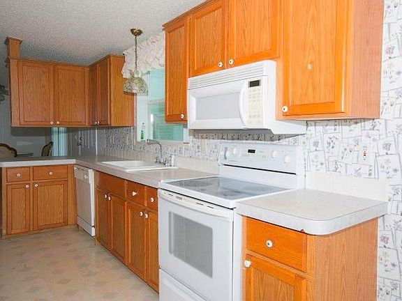 4th image of 407 Eagle Dr