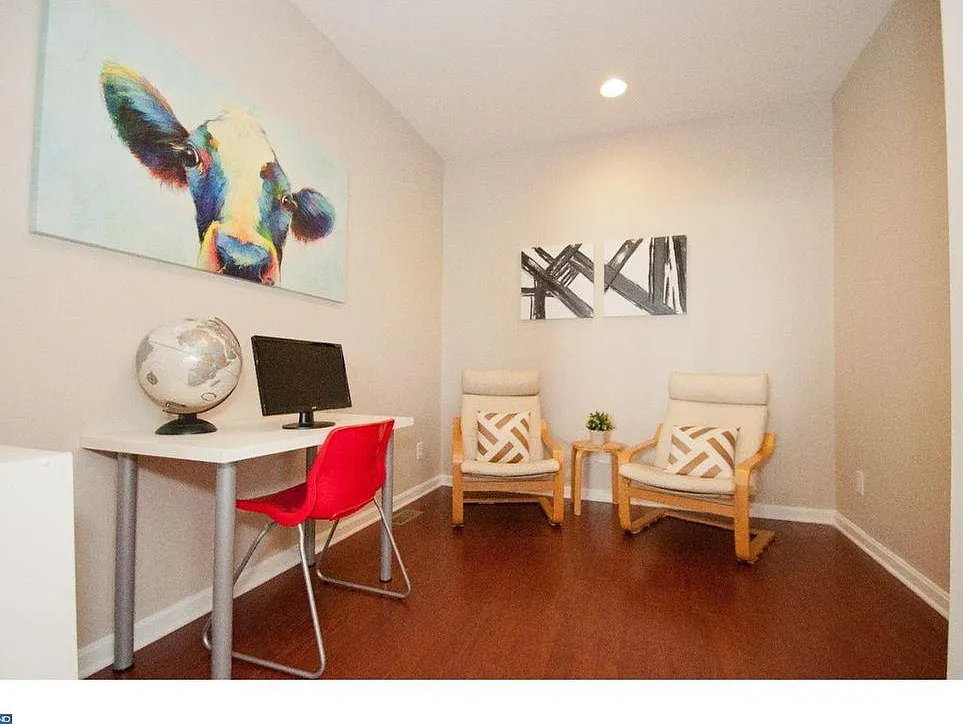 263 N Caldwell Cir — Photo 2