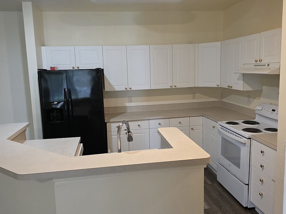 Very spacious kitchen.