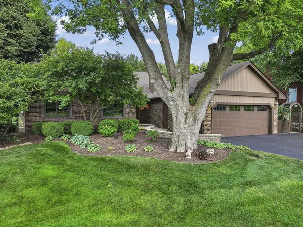 3408 James Way, Johnsburg, IL 60051