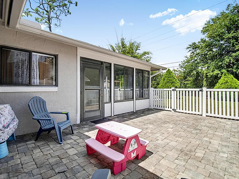 4 Zanzibar Balsan Ct — Photo 44