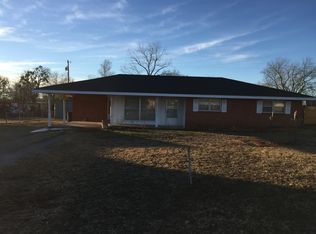 211 Spruce St, Caddo, OK 74729