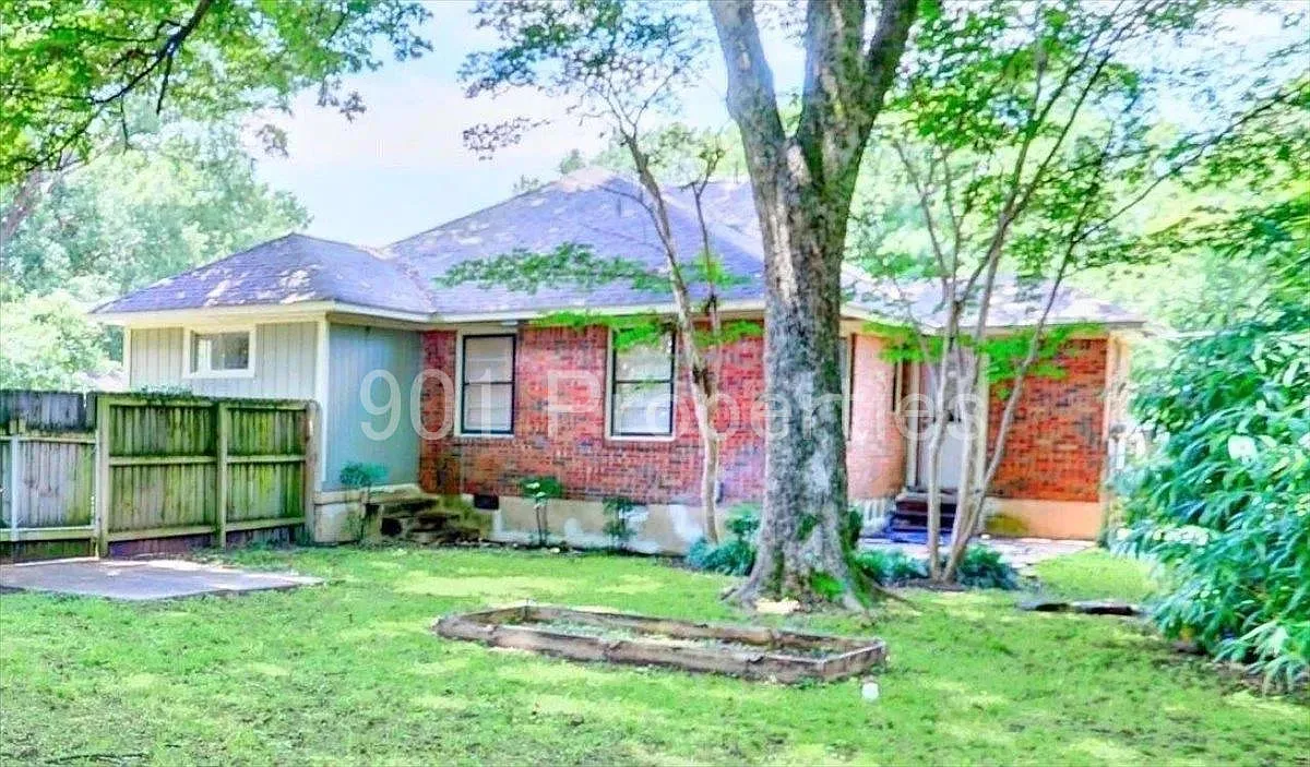 3 bed, 1249 sqft, $1,625 — Photo 3