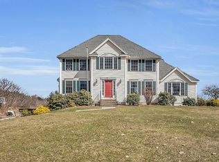 451 Hollis Rd, Lunenburg, MA 01462
