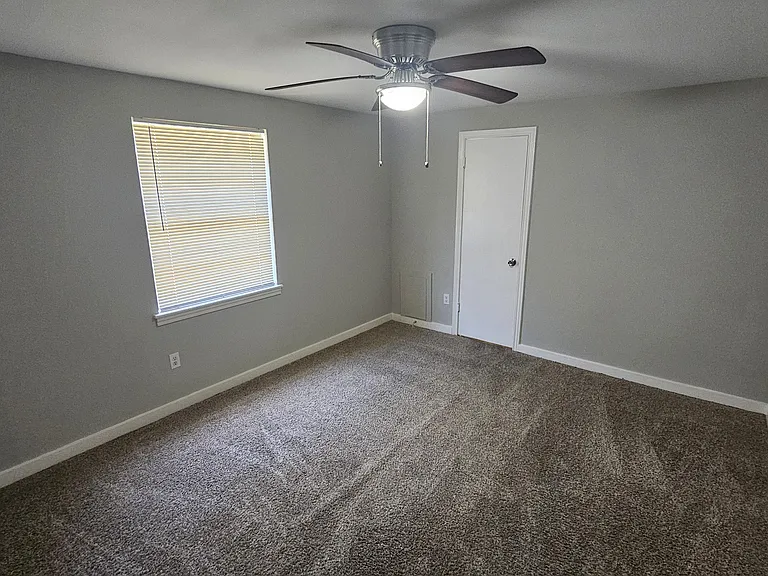 5731 W Airport Blvd — Photo 20
