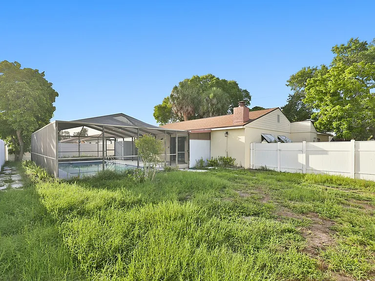 8433 Somerset Dr — Photo 31