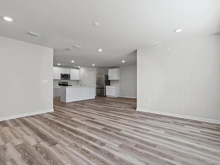 13581 Paris Cir — Photo 7