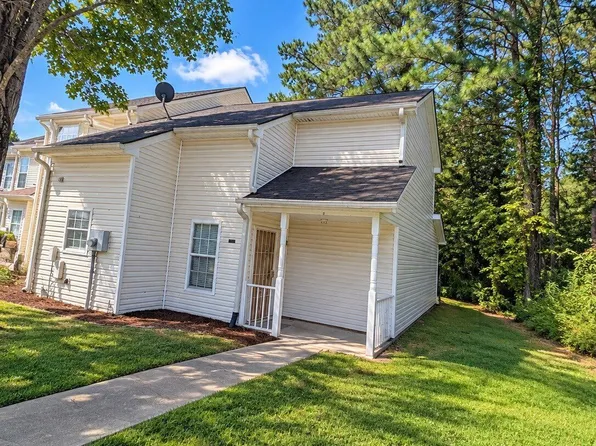 5896 Trent Walk Dr, Lithonia, GA 30038