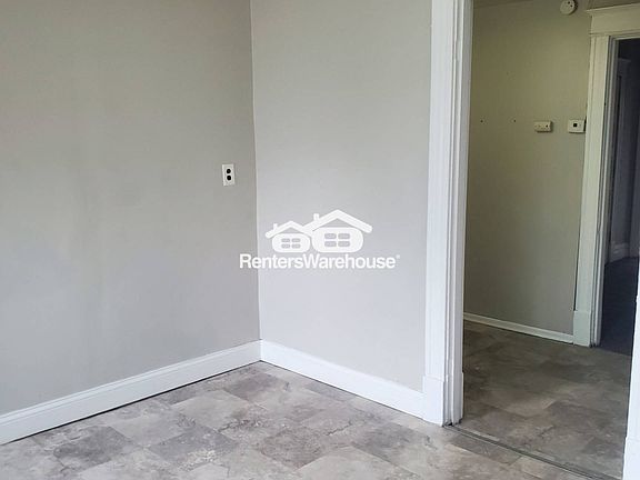 5th image of 3458 Alberta St #2