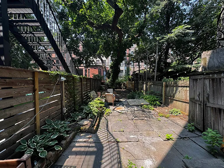 224 Cumberland St #1 — Photo 2