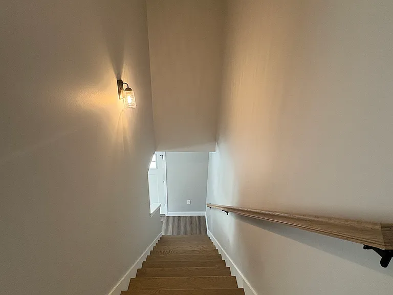 86 Richardson St #1 — Photo 13