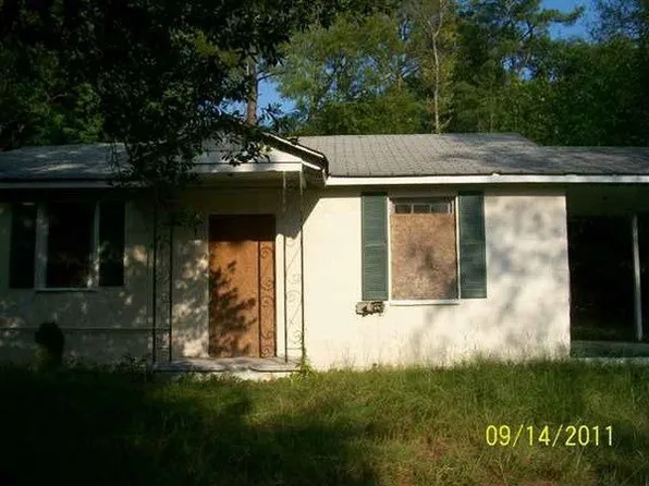 3240 Evergreen Dr, Macon, GA 31206