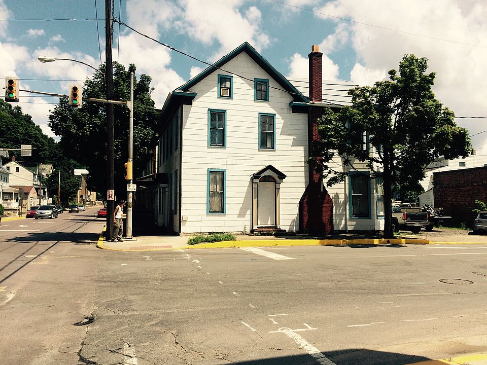 1st image of 116 W Sunbury St