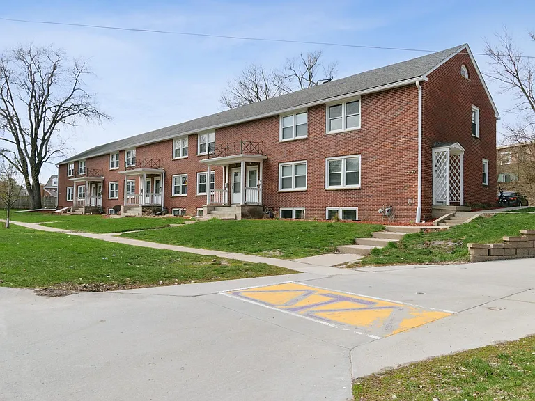2131 Sunset Dr — Photo 16