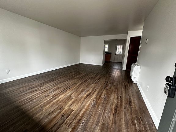 4th image of 130-150 S Monmouth Ave #144-3