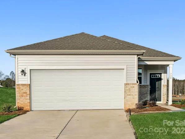 730 Olde England Dr, Lincolnton, NC 28092