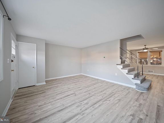 3rd image of 8505 Kings Ridge Rd