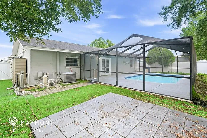 3 bed, 2.0 bath, 1464 sqft, $1,895 — Photo 2