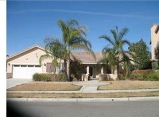 35664 Oak Creek Dr, Yucaipa, CA 92399