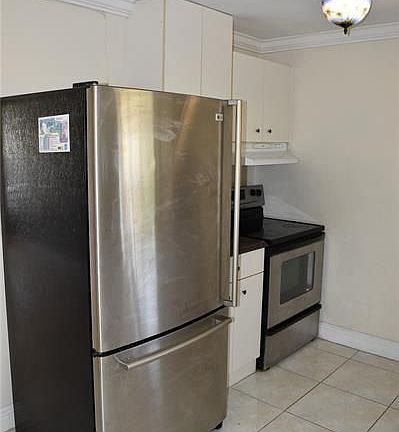 5th image of 4184 SW 49th Ct #4184