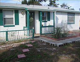 5th image of 2480 Alamanda Ave
