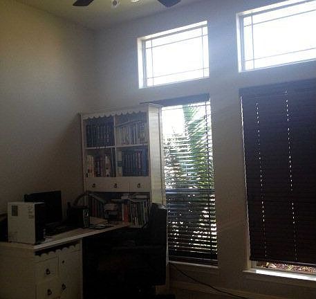 5th image of 2501 Violet Ave