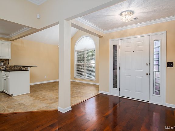 4th image of 85 Woodhaven Trl