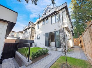 1233 E 37th Ave #2, Vancouver, BC V5W1E7